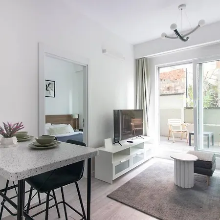 Cute Stylish 1br Flat W Priv Terrace & Gym #17 아파트